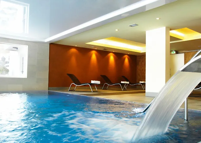 - Zum Loewen Hotel 3*