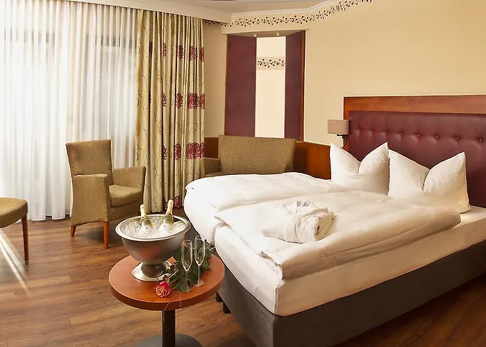 - Zum Loewen Hotel 3*